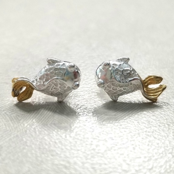 Goldfish Sterling Studs - Picture 5 of 5